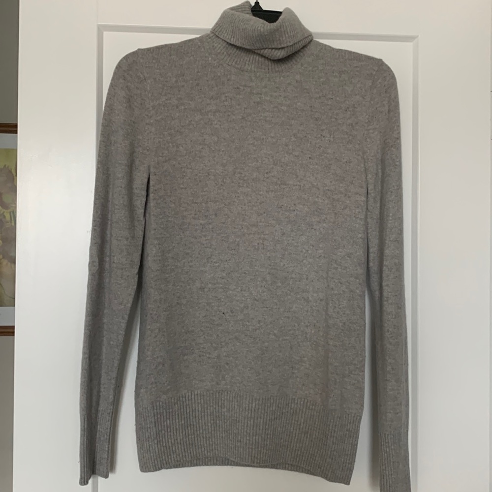J crew cashmere turtleneck
